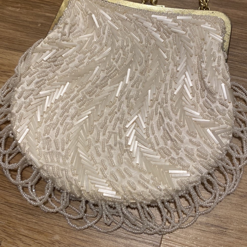 Vintage La Regale Ltd White Beaded Handbag - Picture 2 of 9